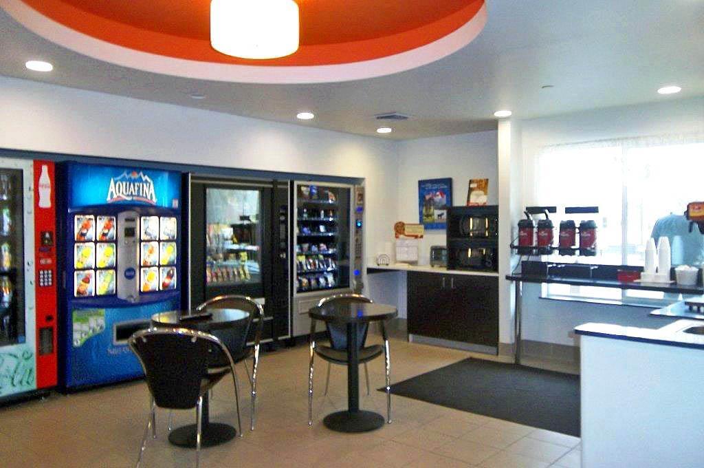 Baymont By Wyndham Williston Interior foto